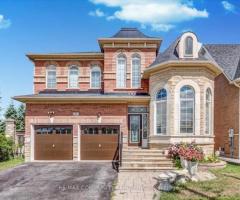 4 Bedroom 3 Baths in Markham